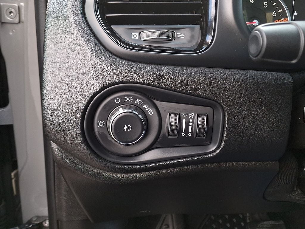 2020 Jeep Renegade Altitude