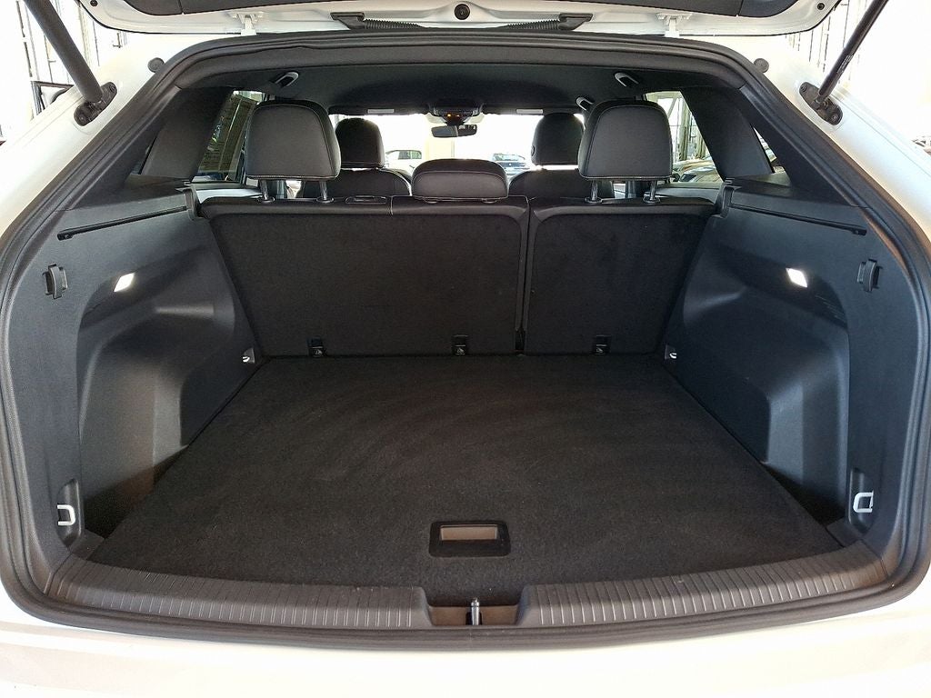 2024 Volkswagen Atlas Cross Sport 2.0T SE