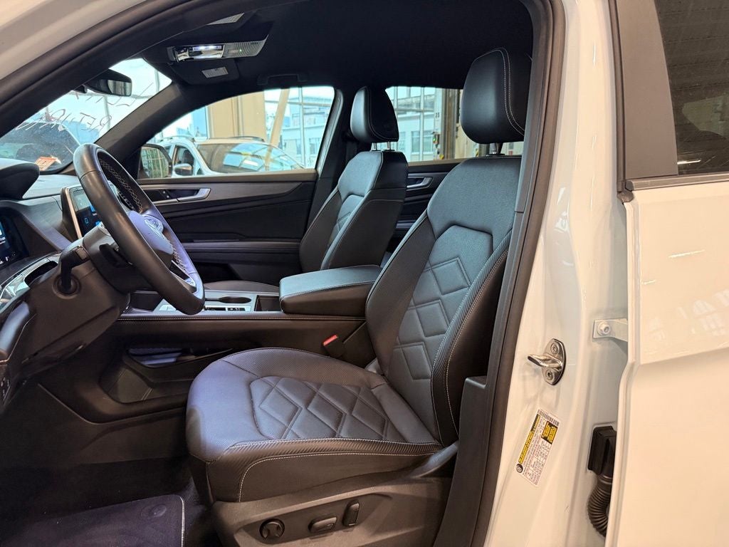 2024 Volkswagen Atlas Cross Sport 2.0T SE