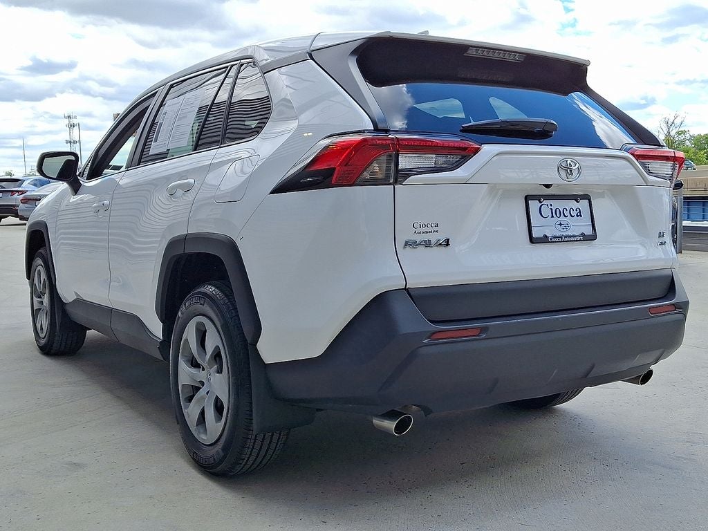 2022 Toyota RAV4 LE