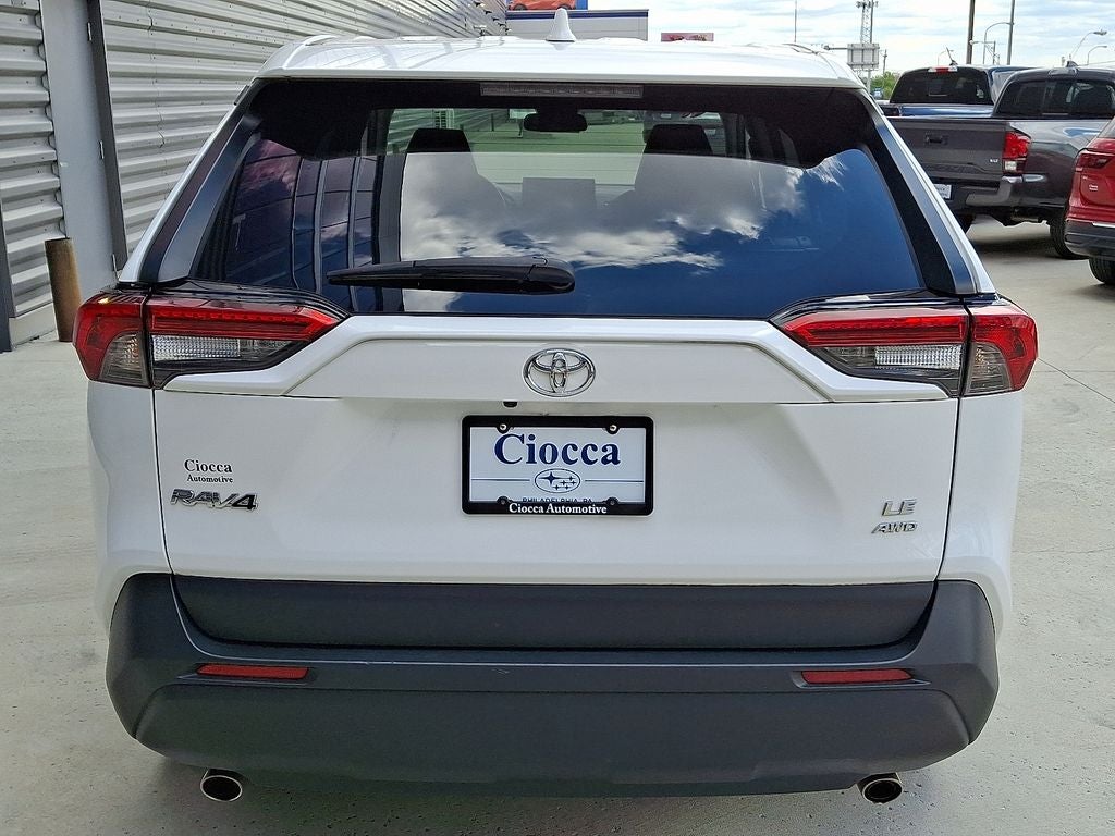 2022 Toyota RAV4 LE