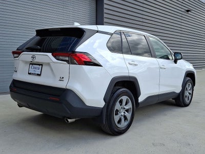 2022 Toyota RAV4 LE