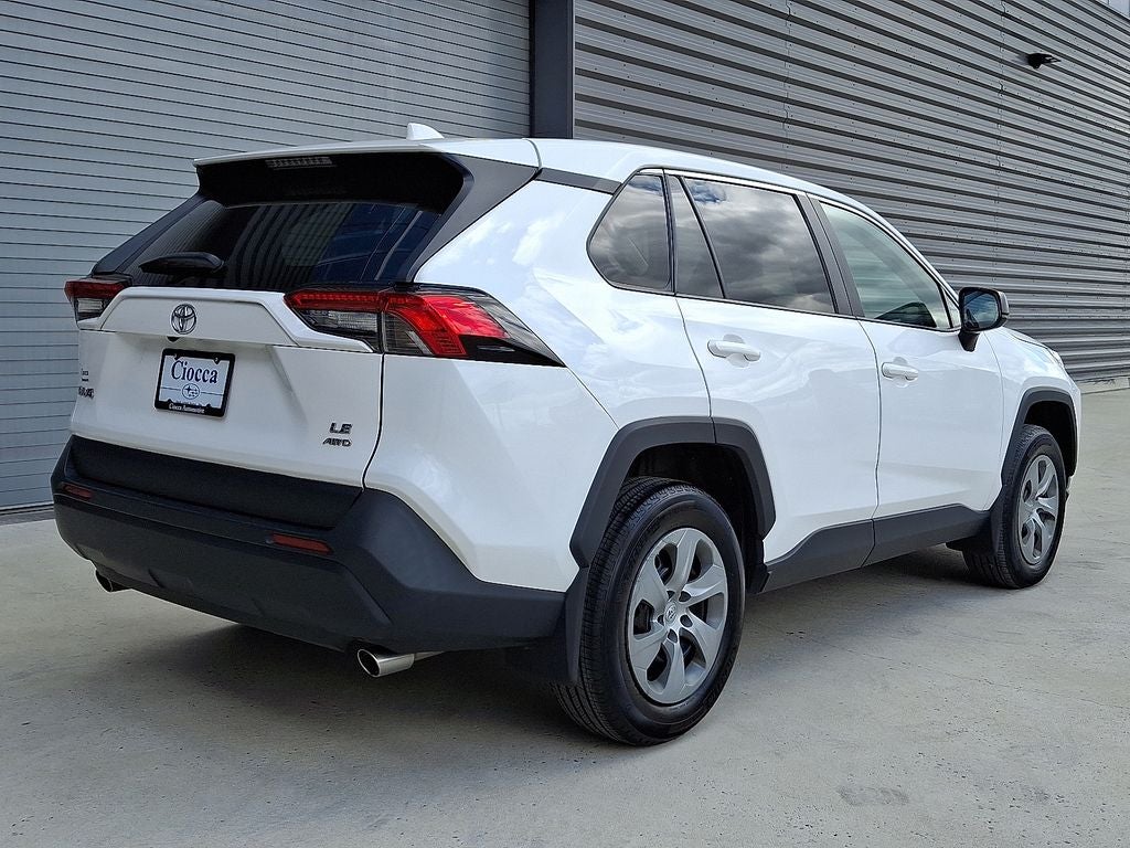 2022 Toyota RAV4 LE