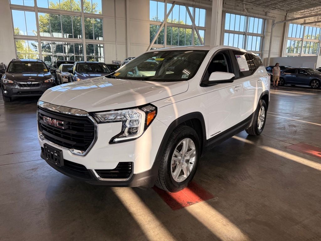 2023 GMC Terrain SLE