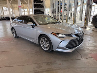 2022 Toyota Avalon Hybrid Limited