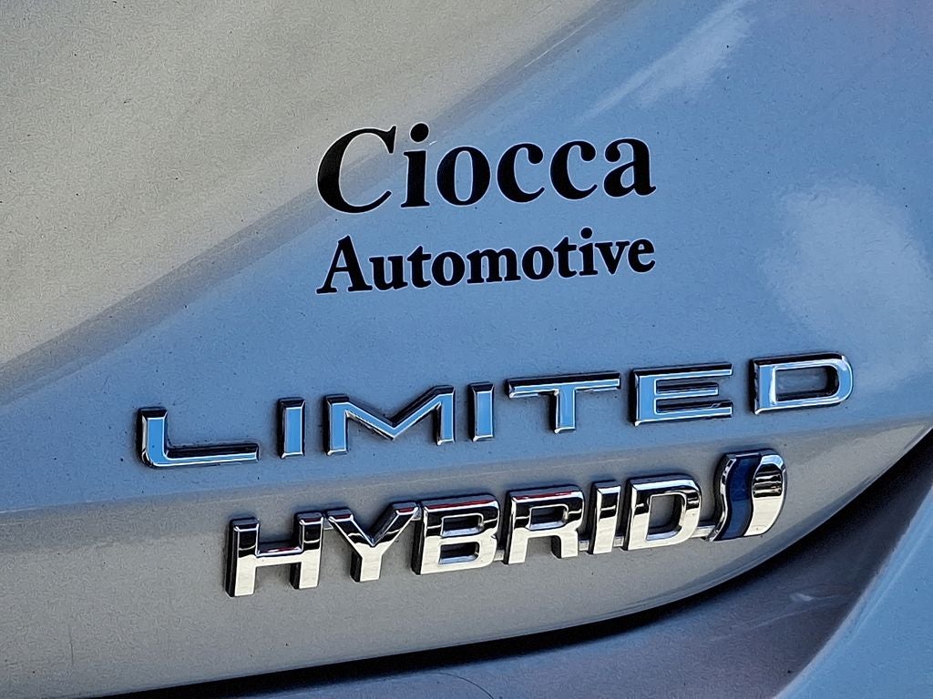 2022 Toyota Avalon Hybrid Limited