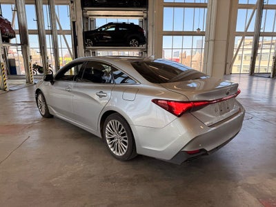2022 Toyota Avalon Hybrid Limited