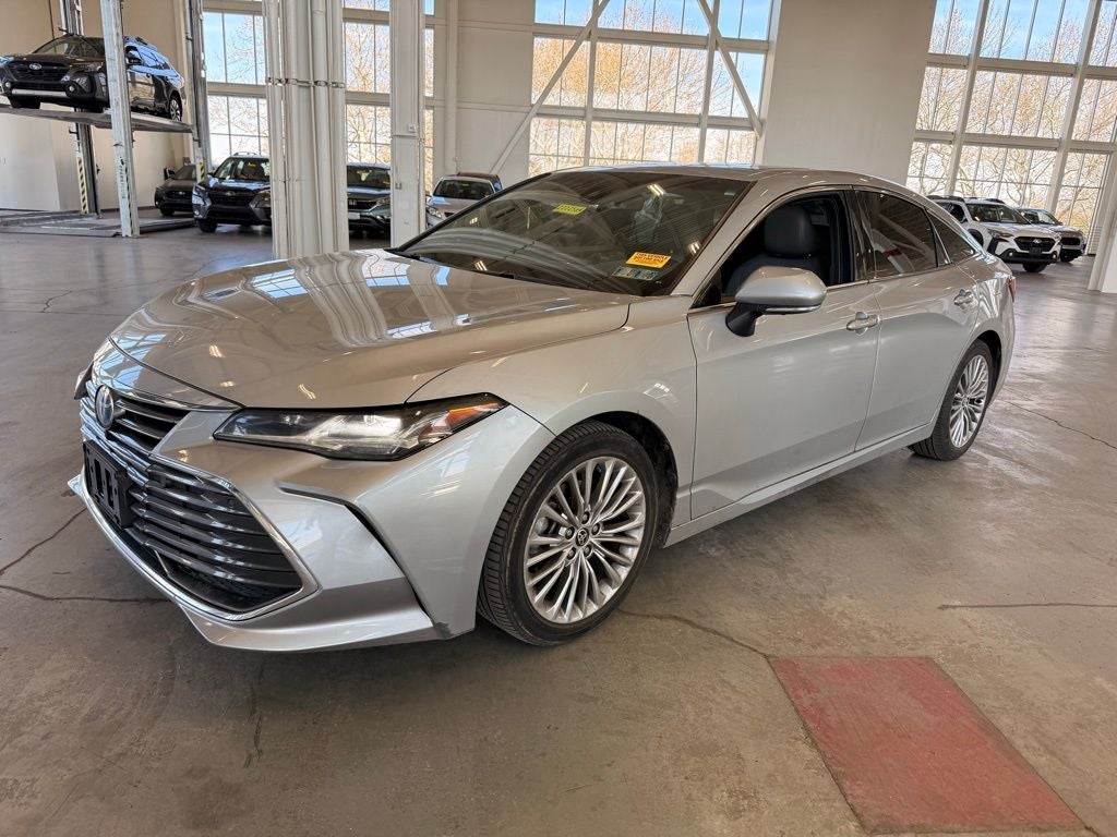 2022 Toyota Avalon Hybrid Limited