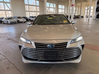 2022 Toyota Avalon Hybrid Limited