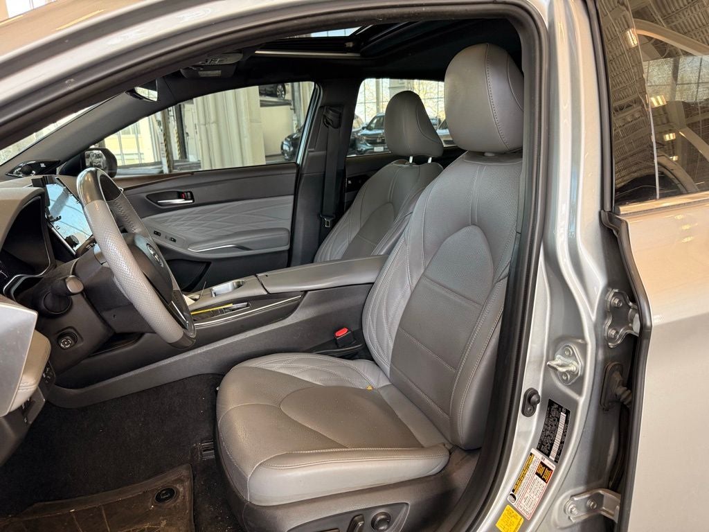 2022 Toyota Avalon Hybrid Limited