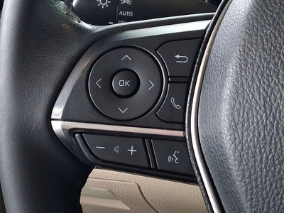 2020 Toyota Camry Hybrid XLE