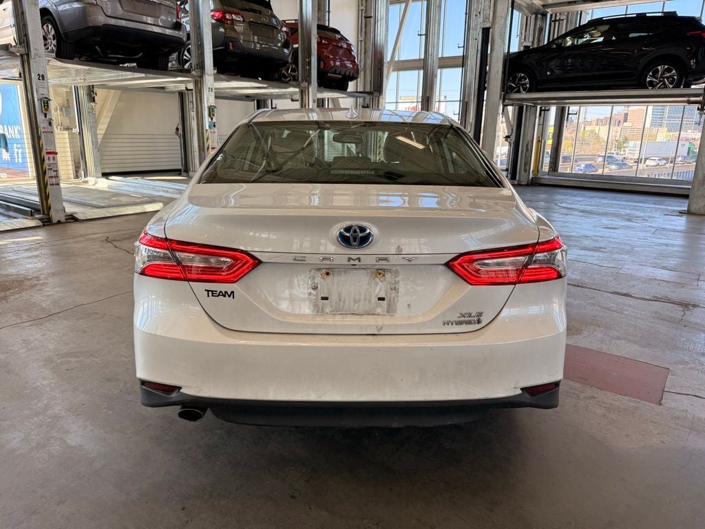 2020 Toyota Camry Hybrid XLE