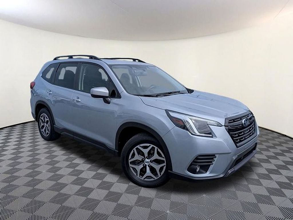 2024 Subaru Forester Premium
