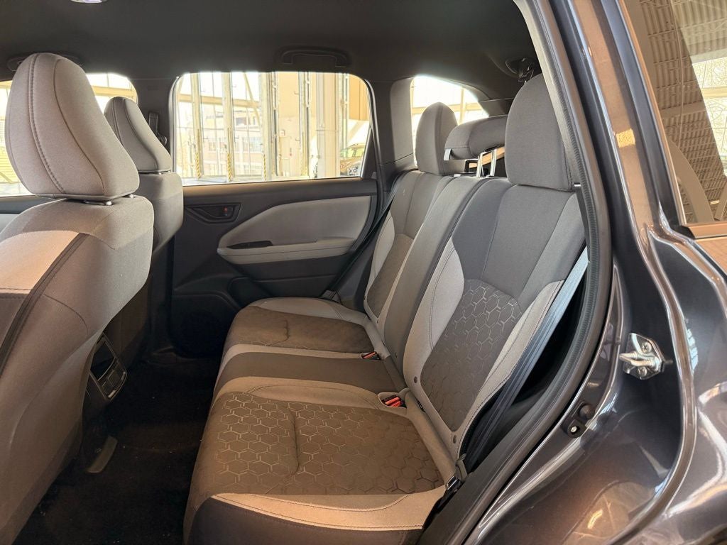 2025 Subaru Forester Base