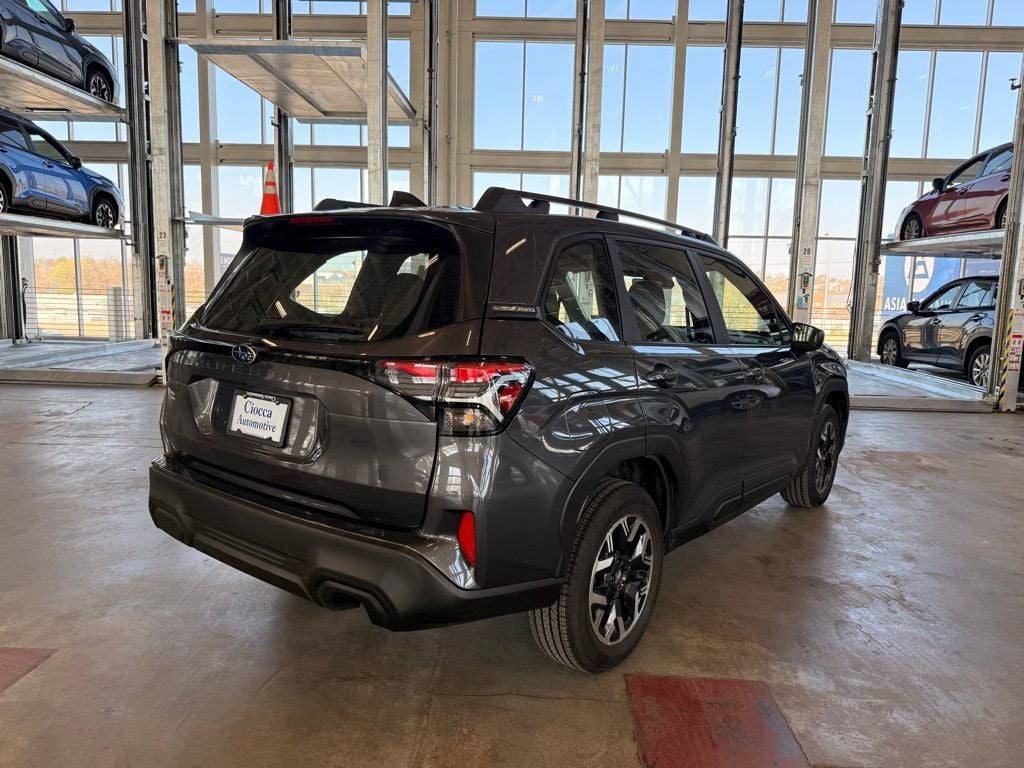 2025 Subaru Forester Base