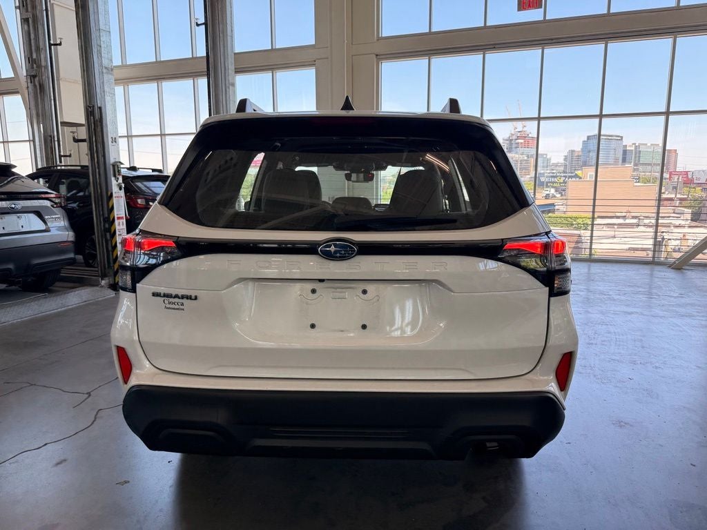 2025 Subaru Forester Base