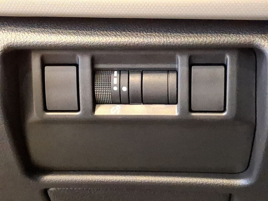 2025 Subaru Forester Base