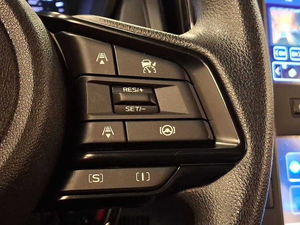 2025 Subaru Forester Base