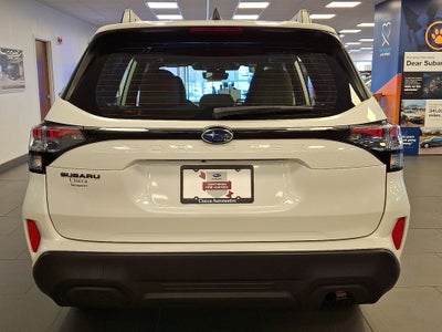 2025 Subaru Forester Base