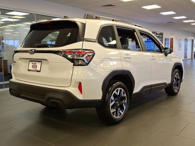 2025 Subaru Forester Base