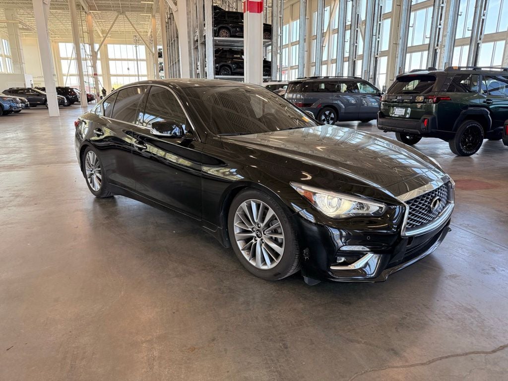 2023 INFINITI Q50 LUXE