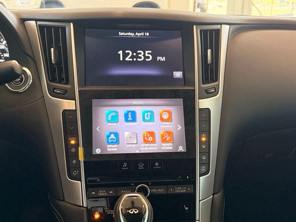 2023 INFINITI Q50 LUXE