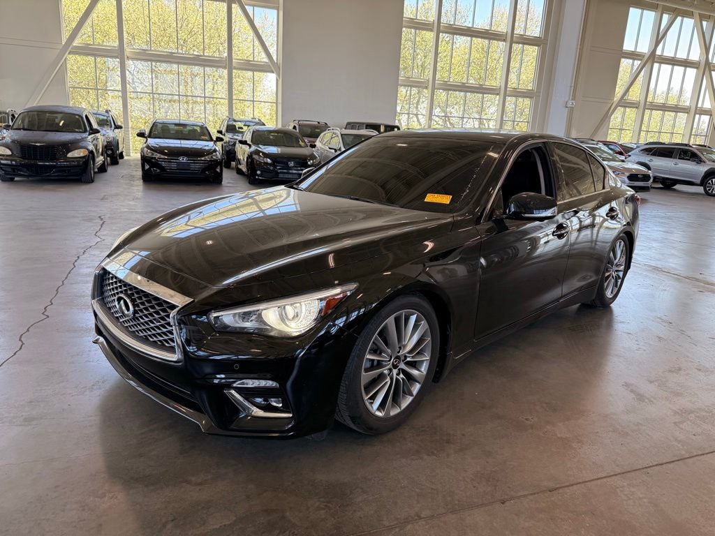 2023 INFINITI Q50 LUXE