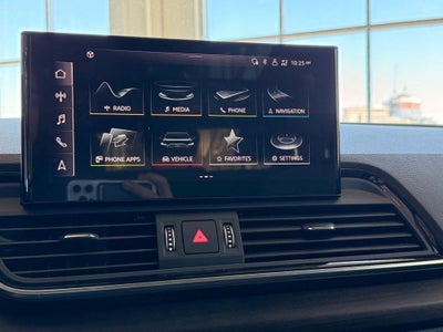 2023 Audi Q5 40 Premium quattro
