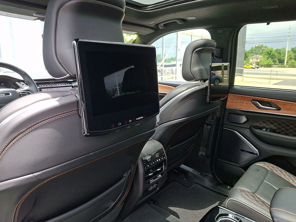 2023 Jeep Grand Cherokee L Summit