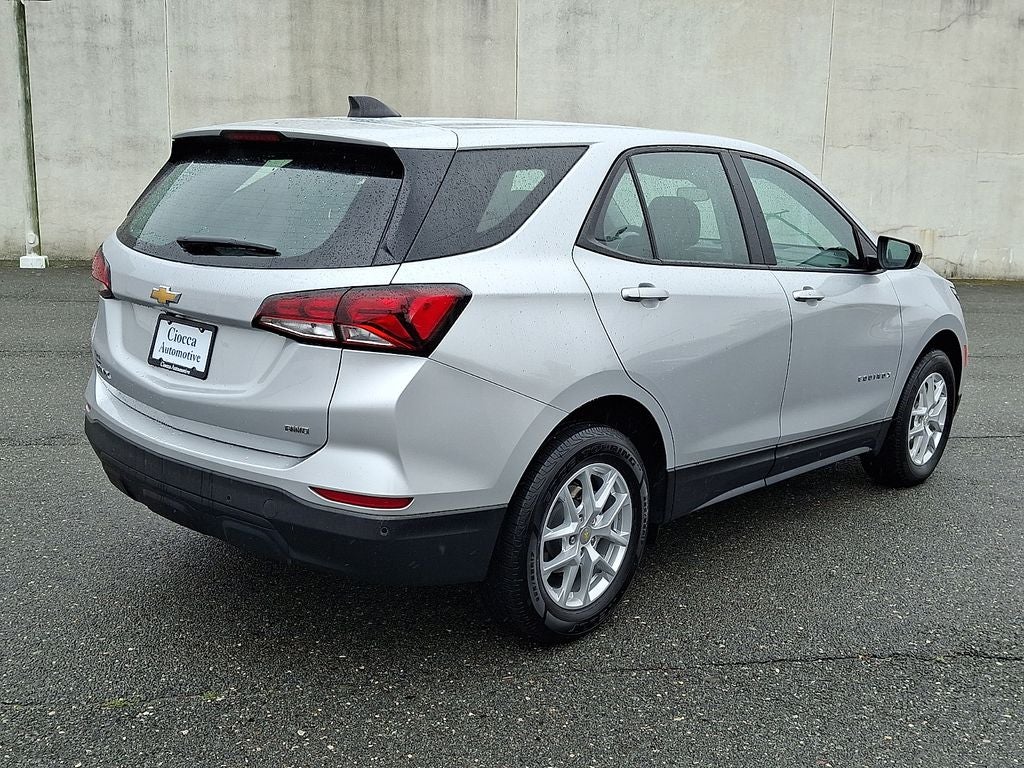 2022 Chevrolet Equinox LS