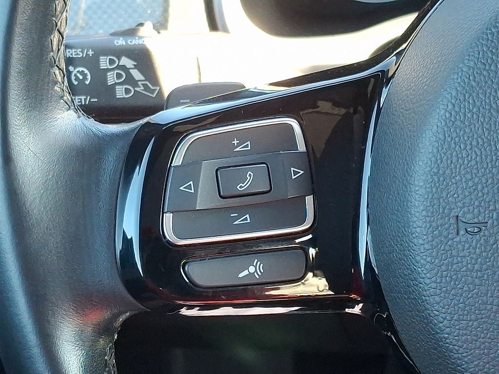 2012 Volkswagen Beetle 2.0 TSi