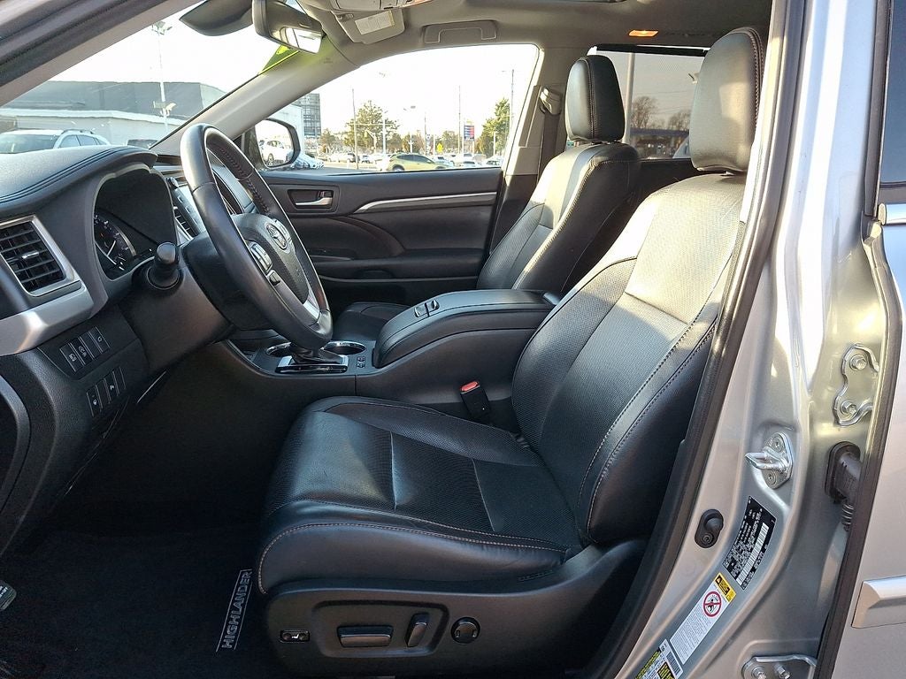 2019 Toyota Highlander Limited Platinum