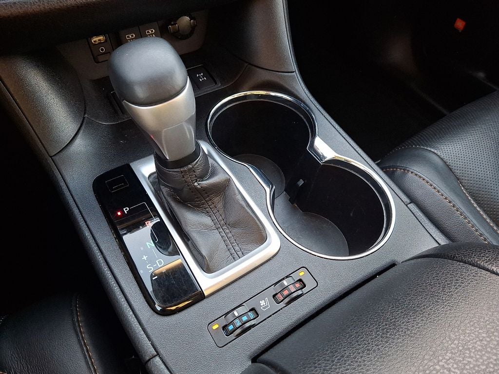 2019 Toyota Highlander Limited Platinum
