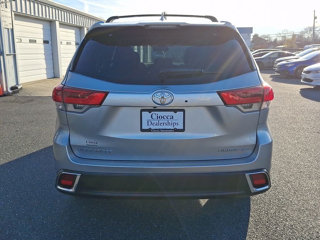 2019 Toyota Highlander Limited Platinum