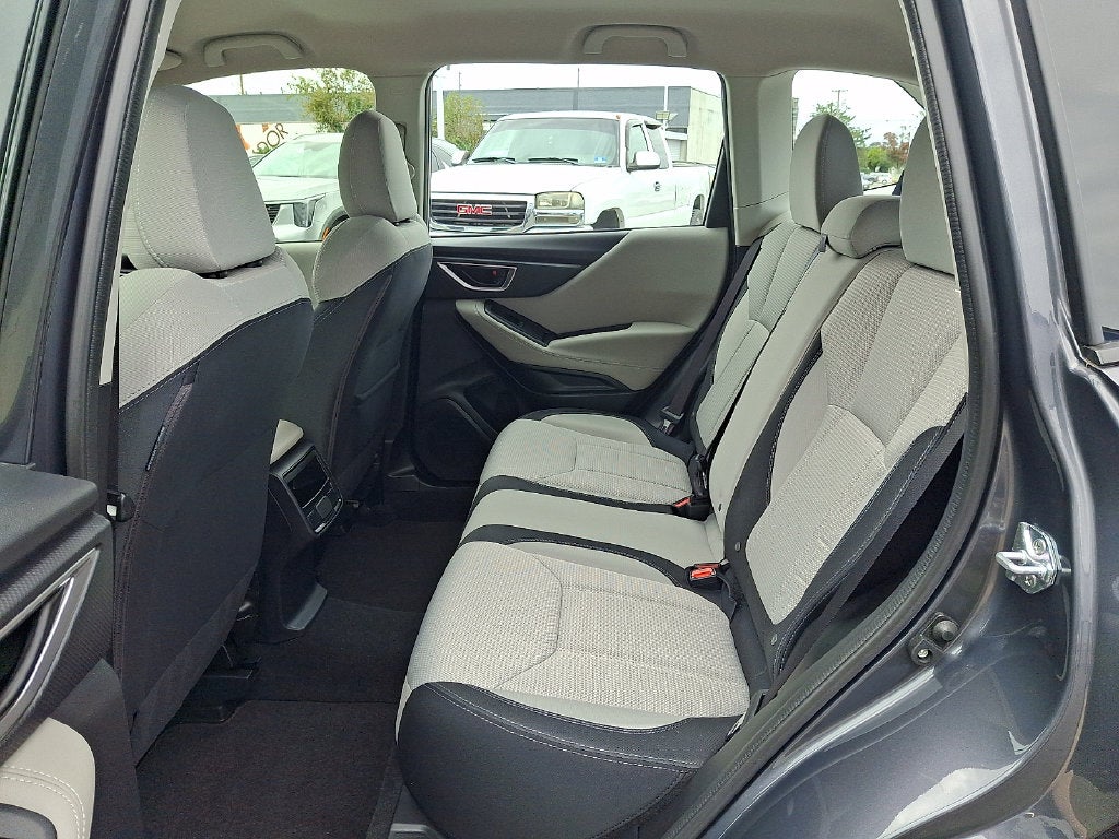 2023 Subaru Forester Base