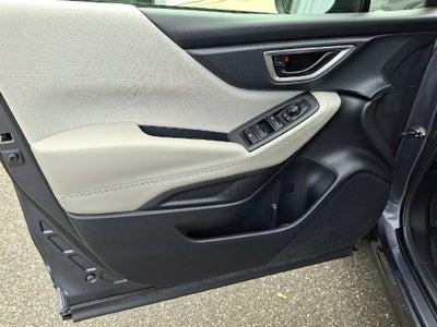 2023 Subaru Forester Base