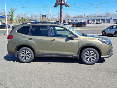 2023 Subaru Forester Premium