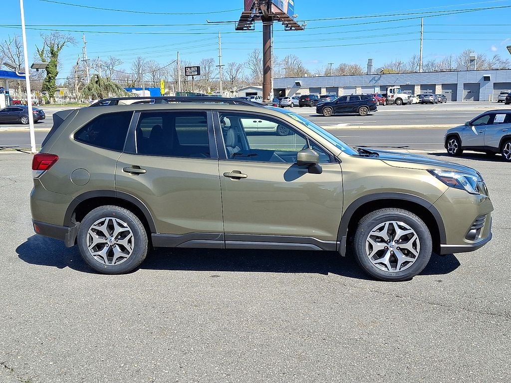 2023 Subaru Forester Premium