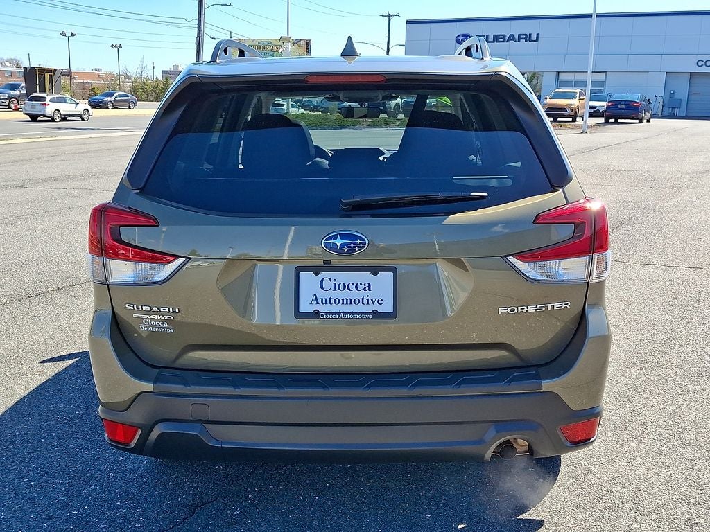 2023 Subaru Forester Premium