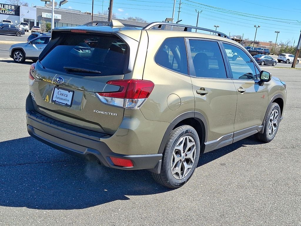 2023 Subaru Forester Premium