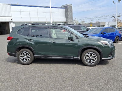 2022 Subaru Forester Premium