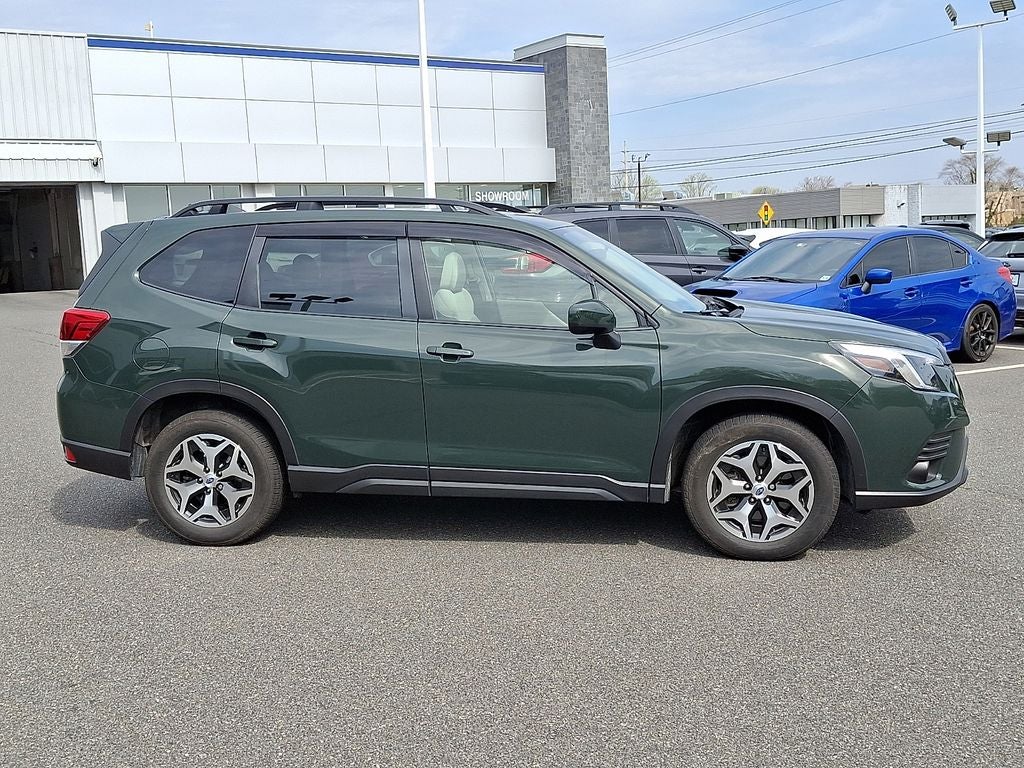2022 Subaru Forester Premium