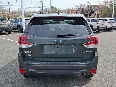 2022 Subaru Forester Premium