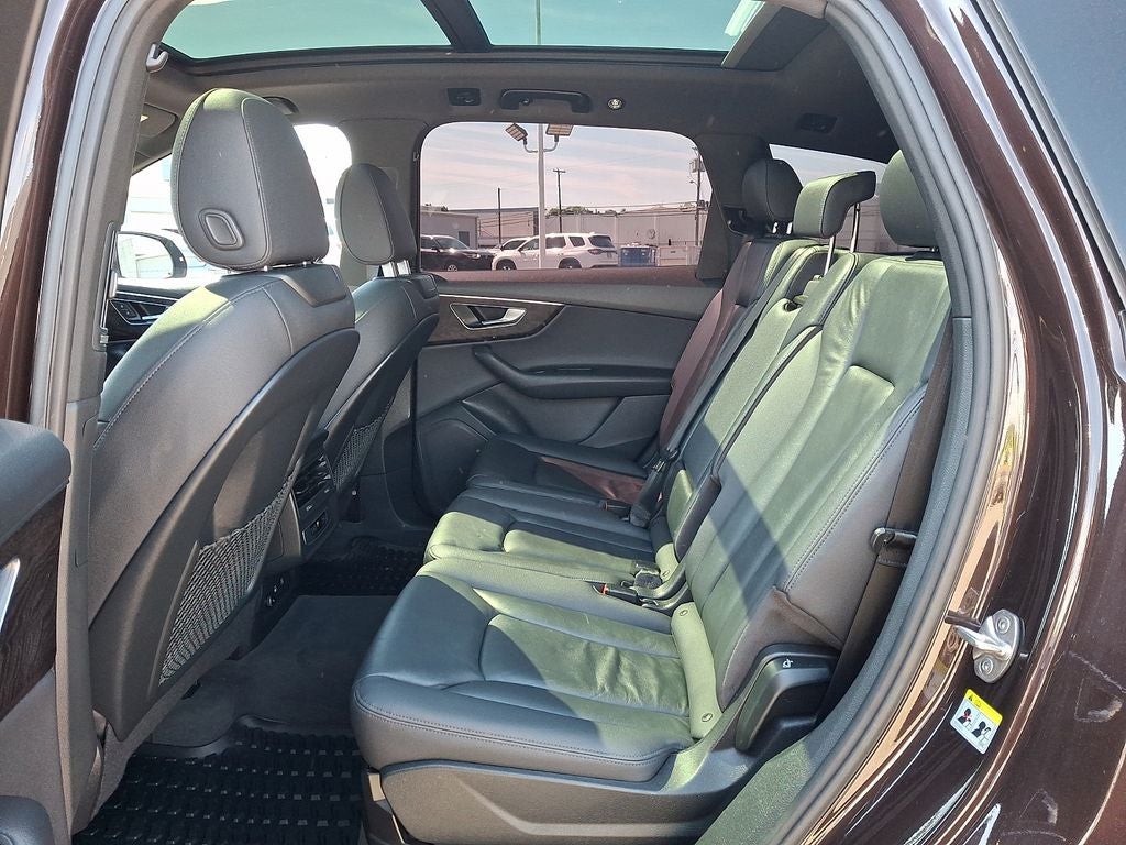 2022 Audi Q7 45 Premium quattro