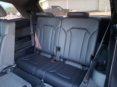 2022 Audi Q7 45 Premium quattro
