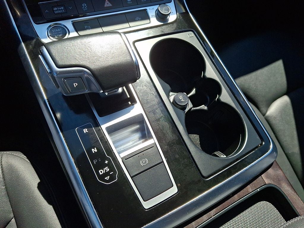 2022 Audi Q7 45 Premium quattro
