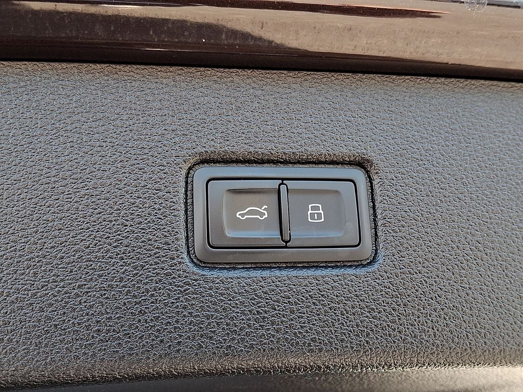 2022 Audi Q7 45 Premium quattro