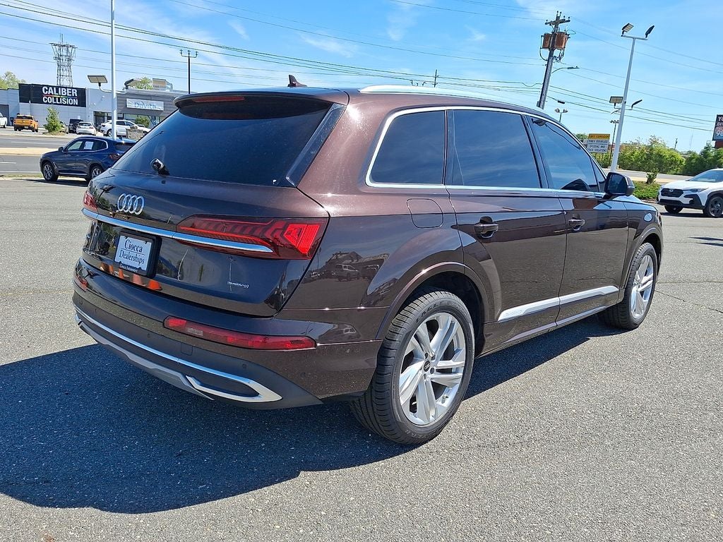 2022 Audi Q7 45 Premium quattro