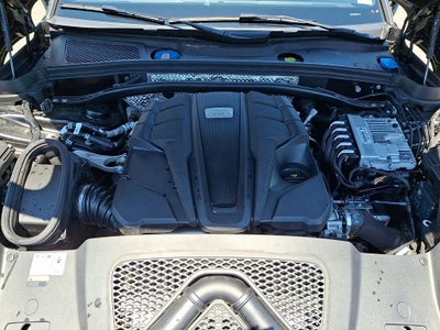 2023 Porsche Macan S