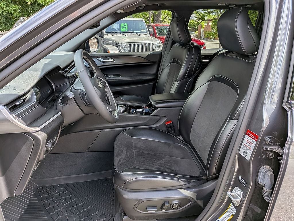 2023 Jeep Grand Cherokee Altitude X